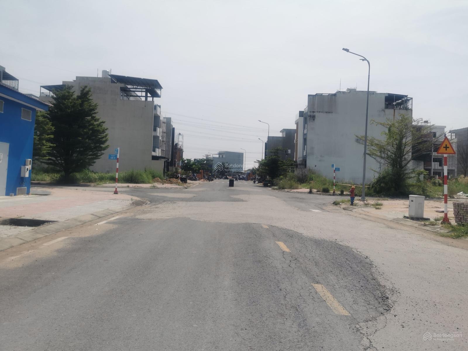 DA Thanh Nhựt hàng ngộp - 51tr/m2 - 6x18m DA Thanh Nhựt hàng ngộp - 51tr/m2 - 6x18m