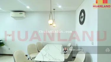 Bán căn hộ Hà Đô Centrosa Quận 10 gần Metro, 2PN 2WC view thành phố, nội thất đẹp giá chỉ 9,2tỷ
