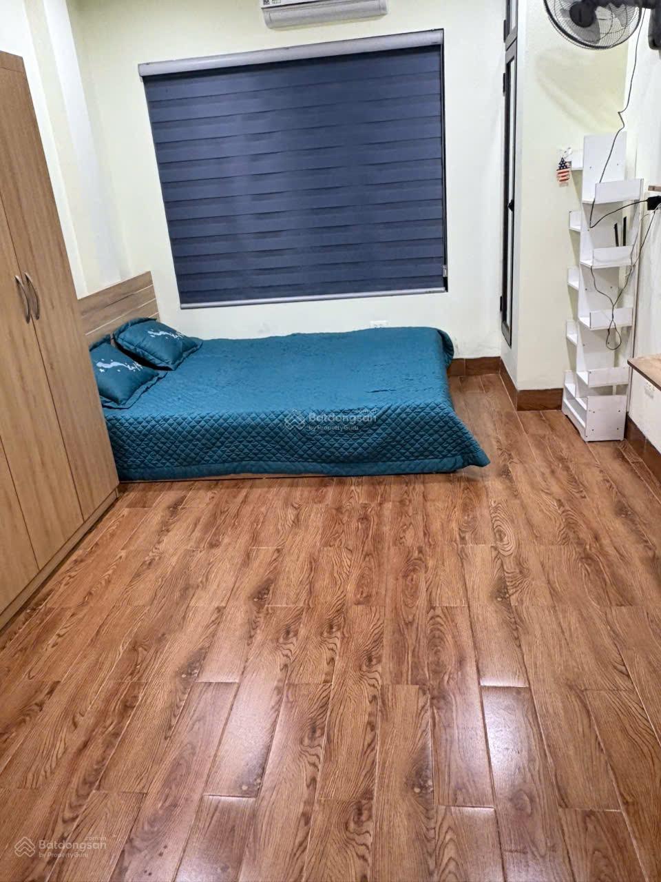 Cho thuê căn hộ ngõ 374 Trần Khát Chân, cách mặt phố 20m; Gần Vincom Bà Triệu, nội thất mới