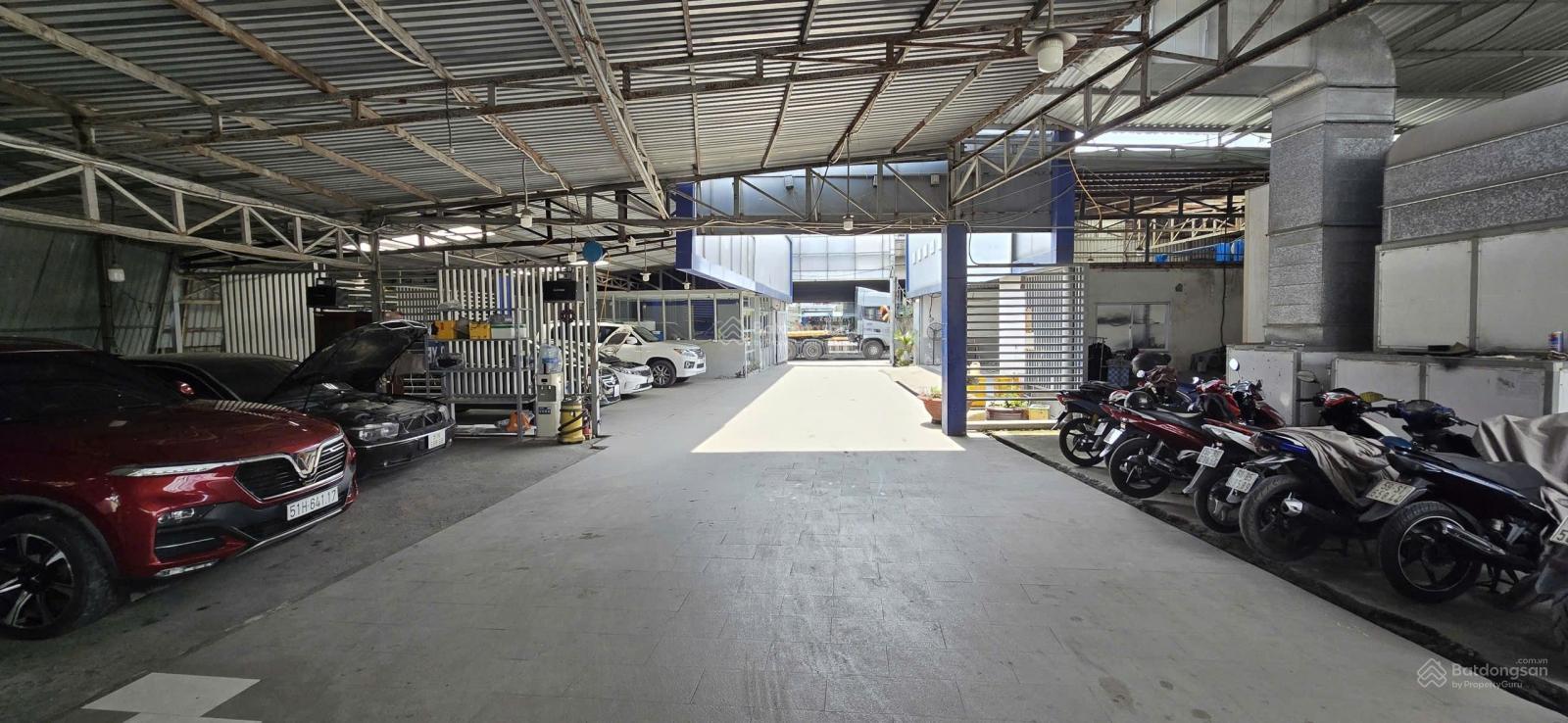 Cho thuê kho, nhà xưởng 1500m2 giá rẻ 130 triệu tại số 99 Nguyễn Văn Quỳ, Quận 7 TP. HCM 0987 899 ***