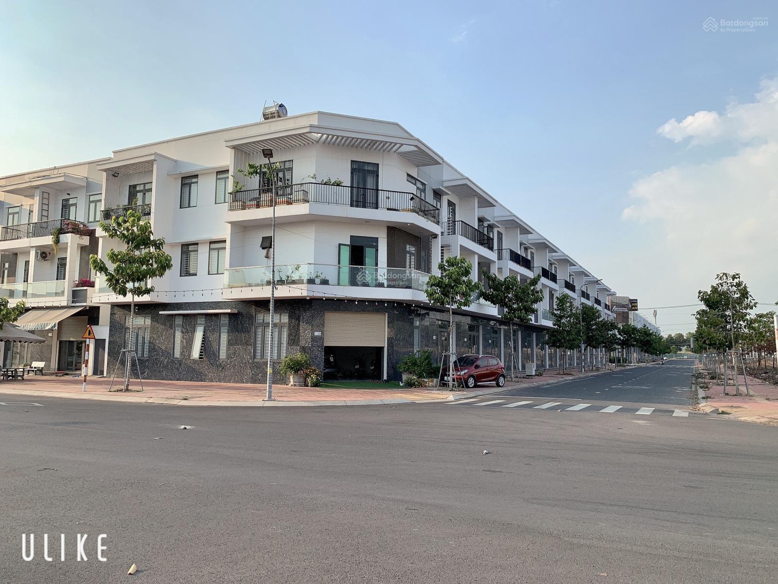 Nhà phố giá rẻ tại khu đô thị Bàu Xéo - TT. Trảng Bom, 100m2, giá 3 tỷ 200 triệu. LH: 0934 828 *** Nhà phố giá rẻ tại khu đô thị Bàu Xéo - TT. Trảng Bom, 100m2, giá 3 tỷ 200 triệu. LH: 0934 828 ***