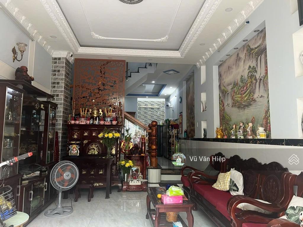 Nhà 3 Tầng hẻm 439 ngay chợ Hồ Học Lãm 4mx 15m 4 Phòng Ngủ bán 5.7 tỷ