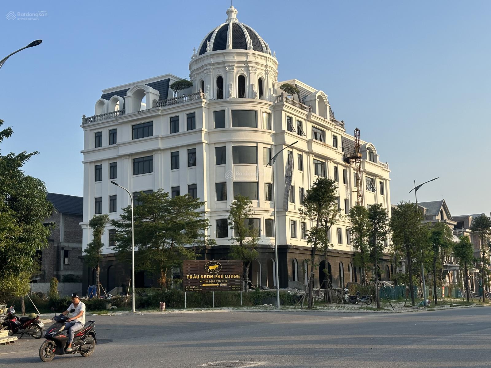 Rẻ - Biệt thự Phú Lương biệt thự 245m2, vị trí đắc địa, trục chính, đường to, chỉ 39 tỷ