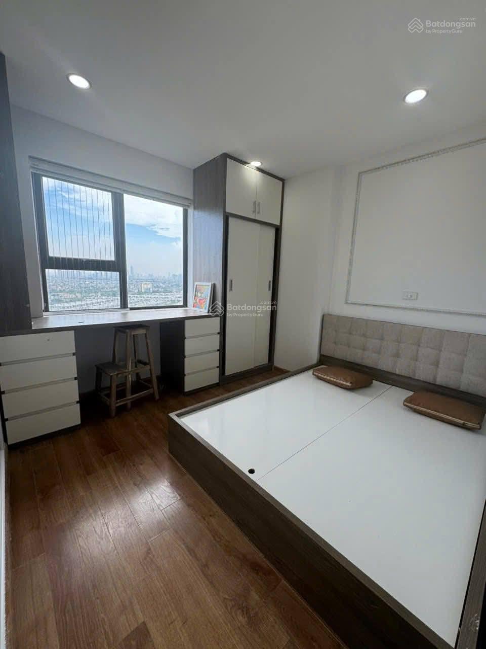 Chủ nhà cần bán căn hộ 115m nhà 3 ngủ chung cư 102 Thái Thịnh. Nhà mới đẹp full nội thất. Giá 11 tỷ Chủ nhà cần bán căn hộ 115m nhà 3 ngủ chung cư 102 Thái Thịnh. Nhà mới đẹp full nội thất. Giá 11 tỷ