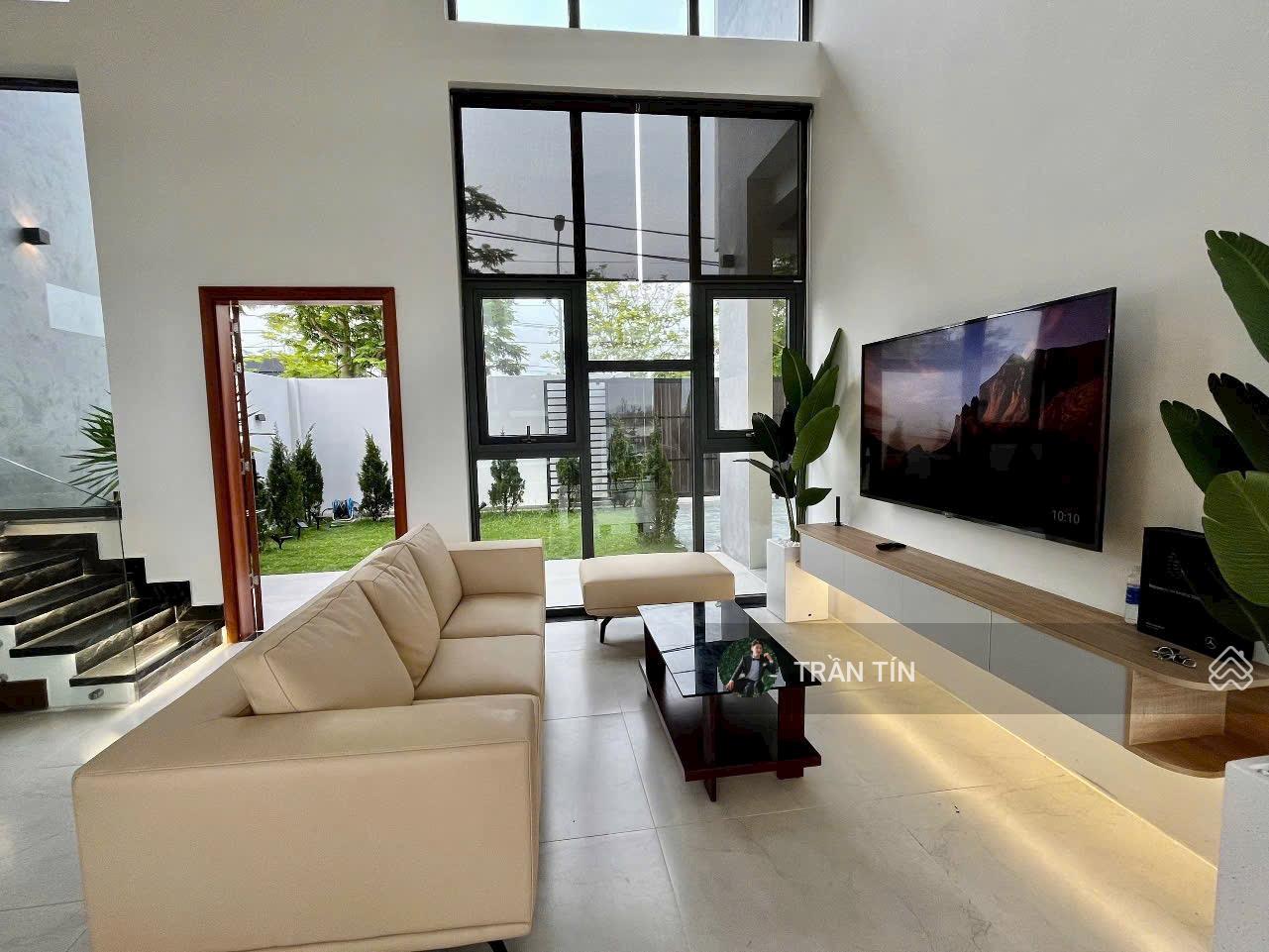 Biệt thự đường Nguyễn Hữu An, view Vịnh biển