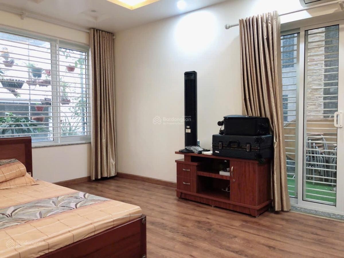 Phân lô Trung Kính! Ô tô tránh, gara ô tô, thông kinh doanh, văn phòng, ô thang máy. 65m2*6T