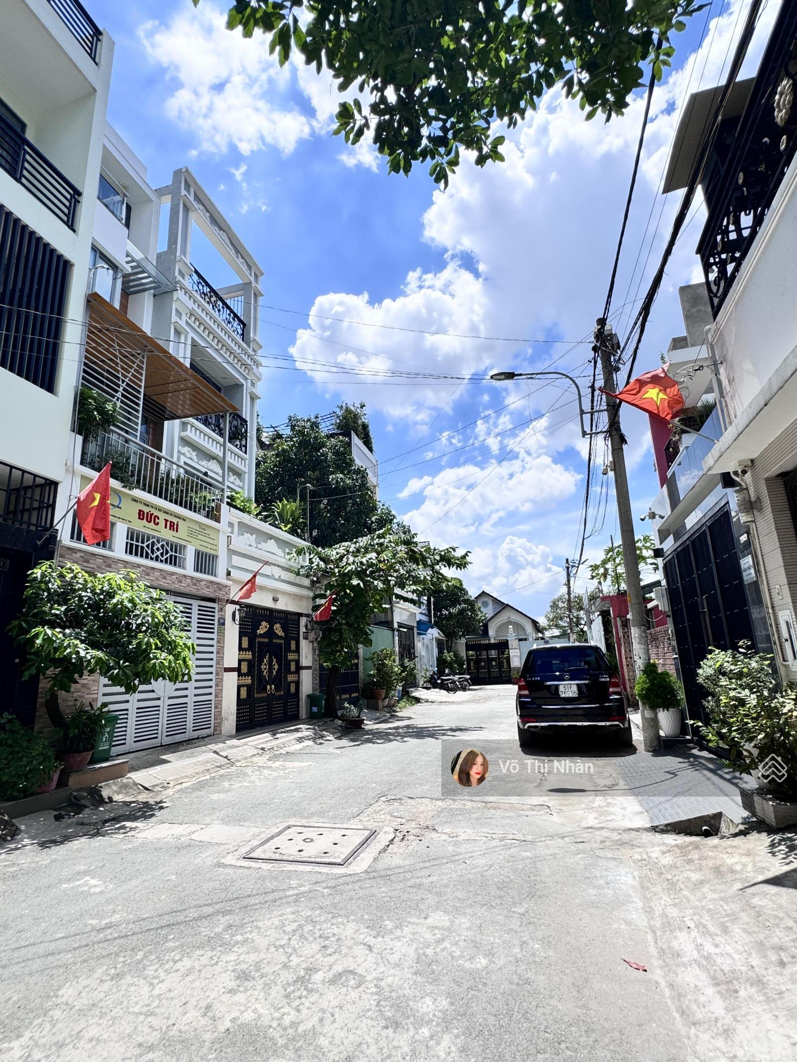 GIÁ CHỈ 7.9 TỶ - NHÀ 4 TẦNG - HẺM XE HƠI TRÁNH - GẦN PHẠM VĂN ĐỒNG - DT 76M2 - SÂN XE HƠI