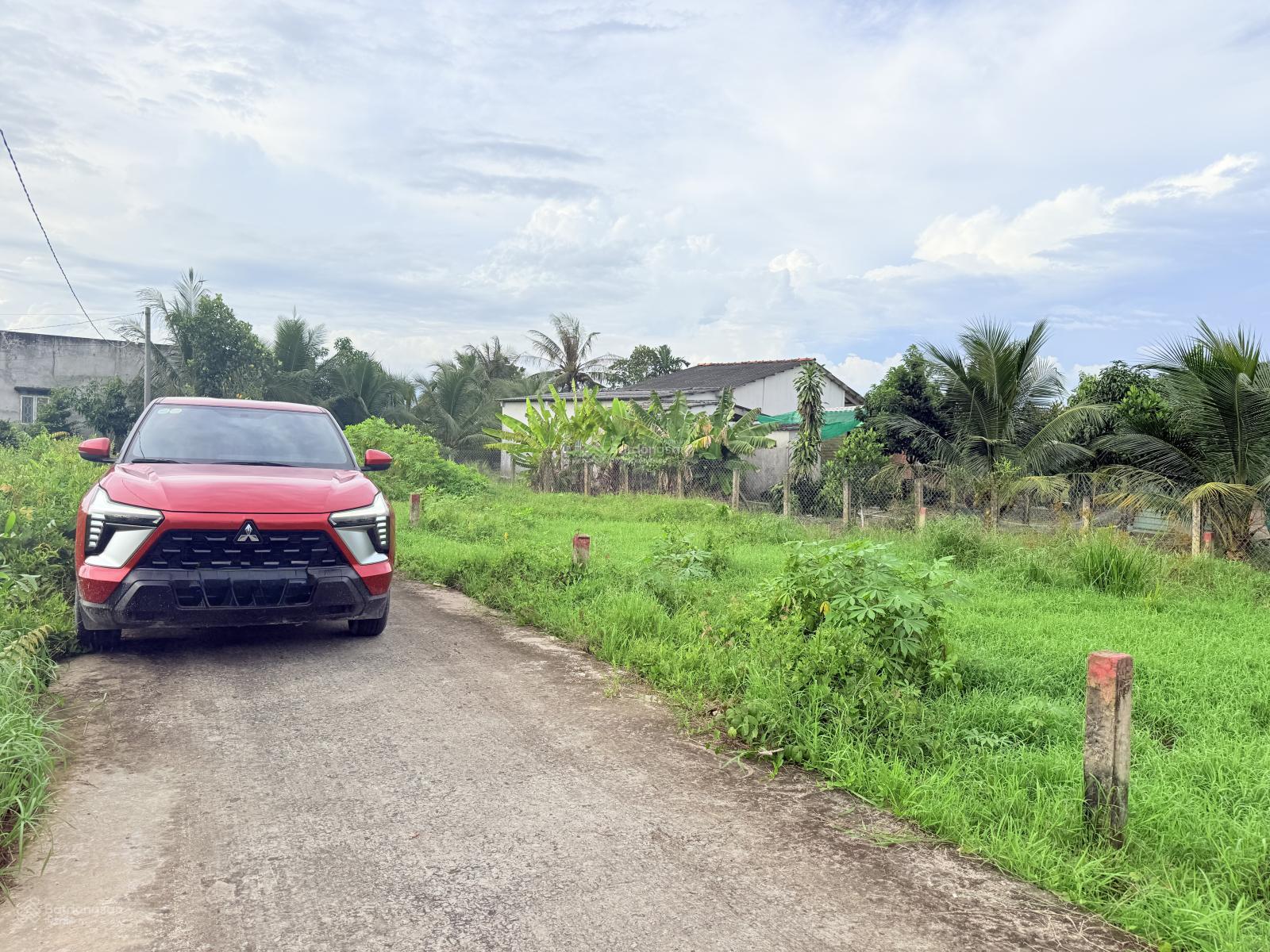 chỉ 245tr có ngây nền đất thổ 54mv
** đường Đan xe 7 chỗ tới đất, SHR