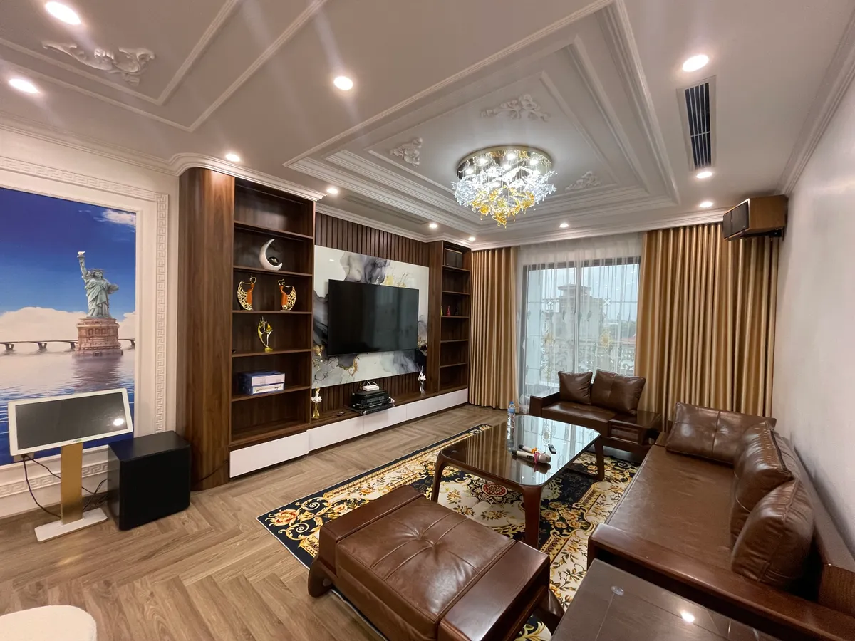 CC gửi bán tòa VP mặt phố Ngô Gia Tự 92m2 7 tầng full nội thất 31,5 tỷ thương