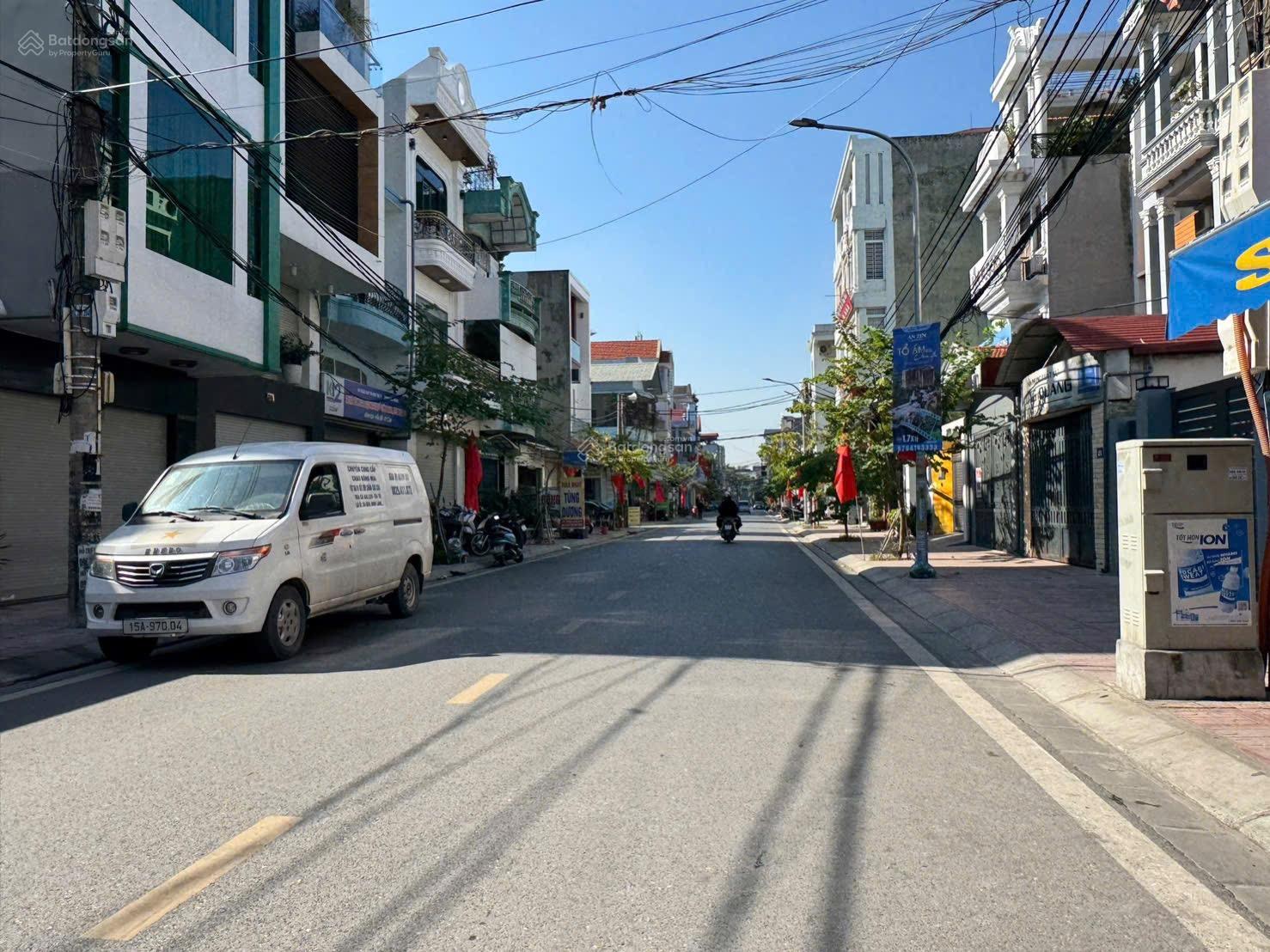 Nhà 2 tầng mặt đường 442 tại An Trang, An Đồng kinh doanh sầm uất