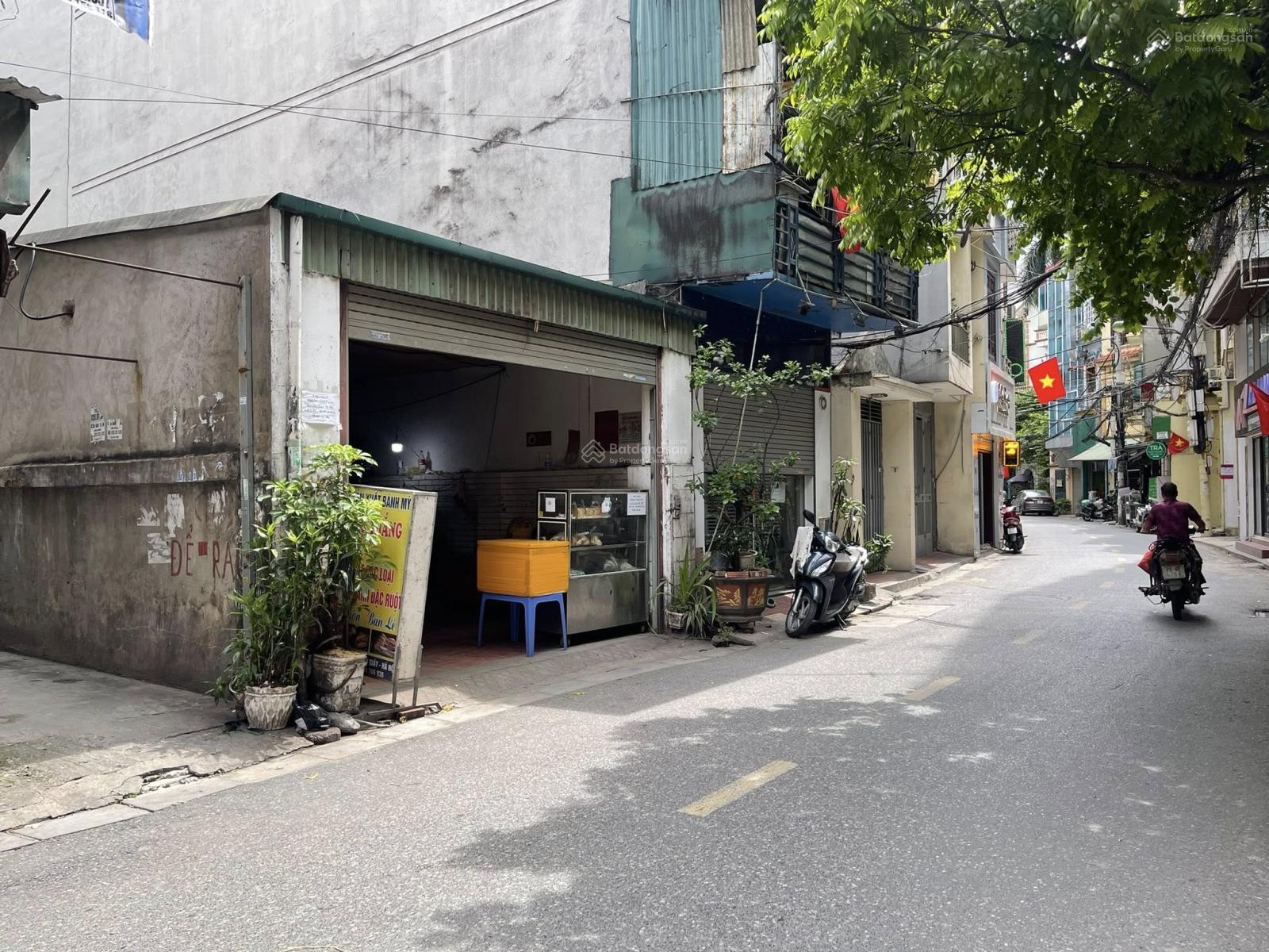 Rẻ nhất Cầu Giấy đất mặt phố lô góc 56 tỷ 210m2 mt 5m ô tô tránh kinh doanh Hoa Bằng, Cầu Giấy