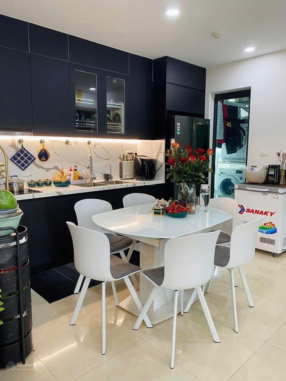 Bán căn góc Đông Nam 3 PN đường Lê Quang Đạo kéo dài giá 8 tỷ full nội thất về ở ngay