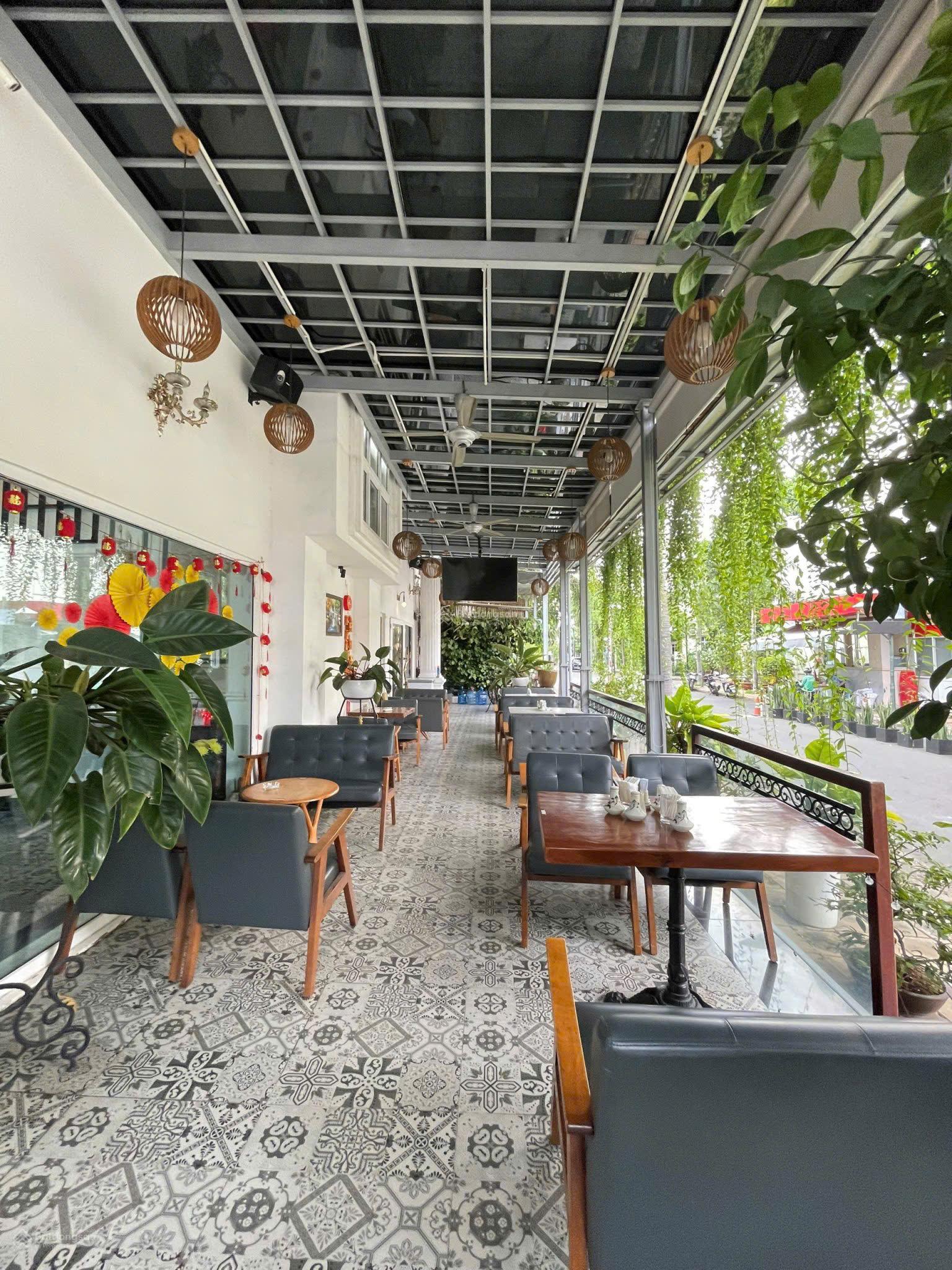 Em bán căn hộ dịch vụ góc đẹp Bùi Bằng Đoàn Phường Tân Phong Quận 7 Hồ Chí Minh