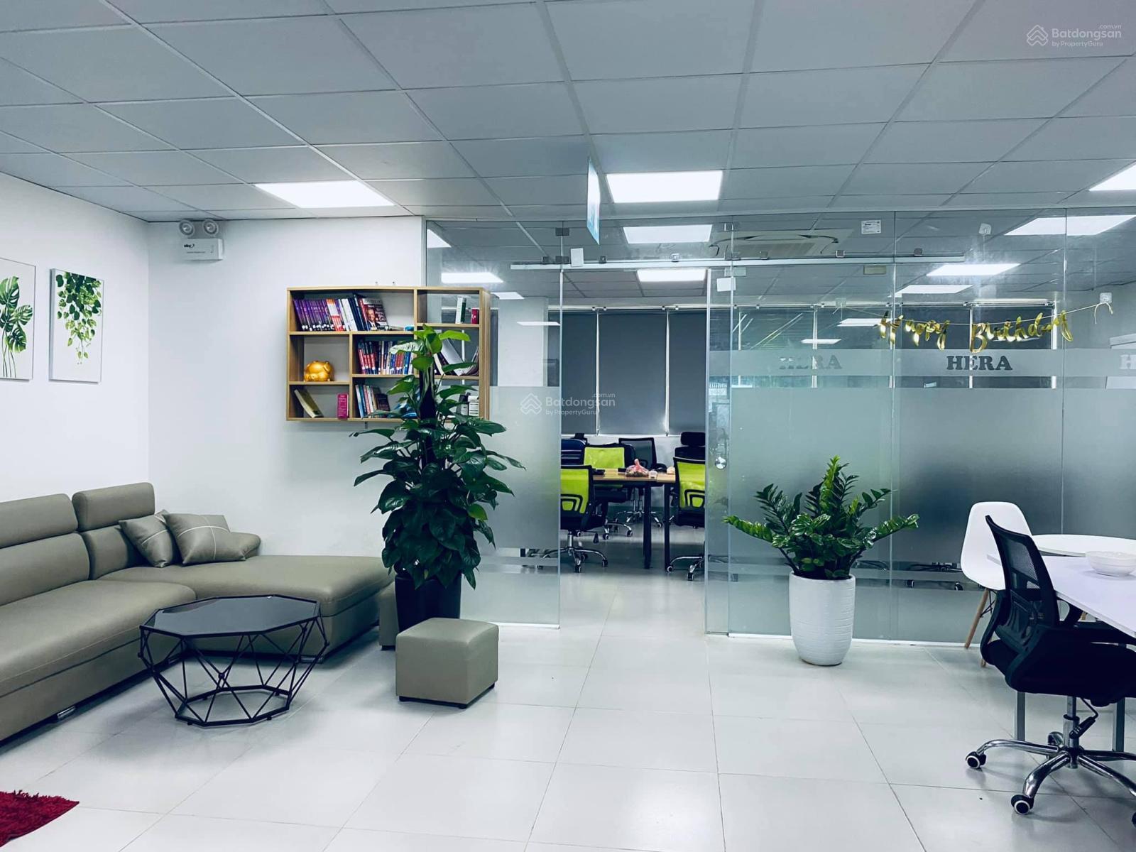 Văn phòng 250m2 giá hấp dẫn tại Mễ Trì , Nam Từ Liêm, Hà Nội.Liên hệ 0988 453 ***