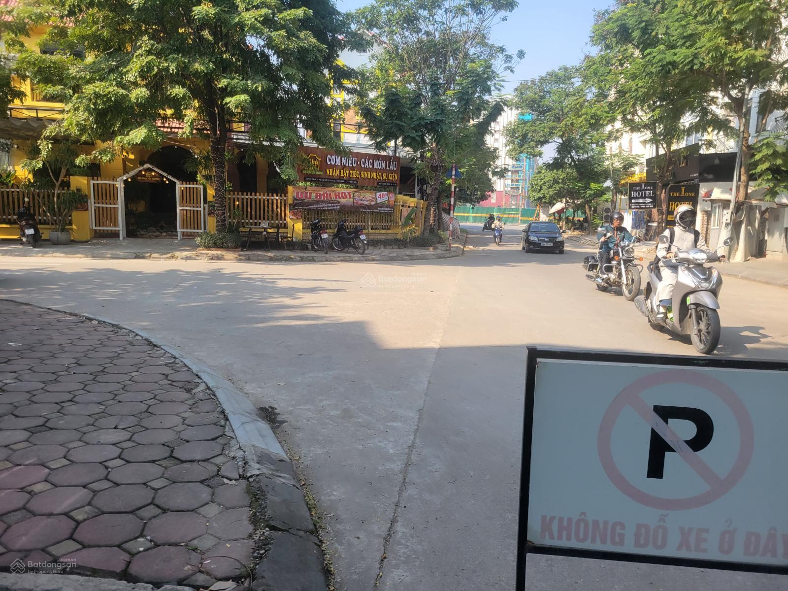 Chính chủ bán nhà vườn A19 DT 120m2 thô 3.5 tầng vị trí kinh doanh KĐT Geleximco Lê Trọng Tấn Chính chủ bán nhà vườn A19 DT 120m2 thô 3.5 tầng vị trí kinh doanh KĐT Geleximco Lê Trọng Tấn