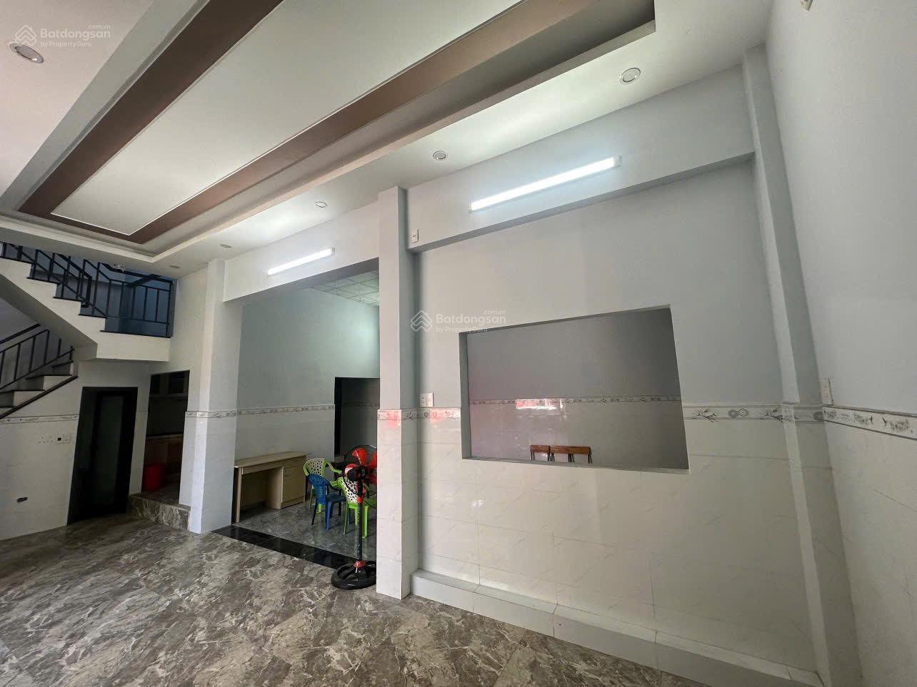 Chính chủ bán nhà mặt tiền số 155 Trần Cao Vân 81m2(ngang 9,5 nở hậu) 3 tầng kẹp kiệt bên hông