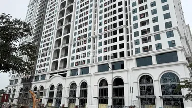 Căn hộ 2PN + 2VS bếp thông logia, tầng cao view sông trà lý