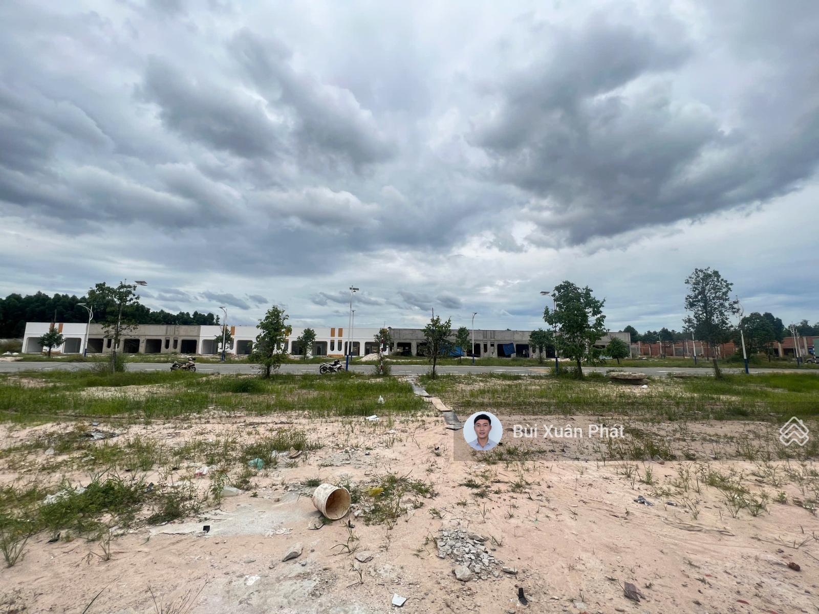 Bán đất MT đường D7 tại KDC 5D KCN Bàu Bàng, đối diện công viên gần trường THCS Lai Uyên