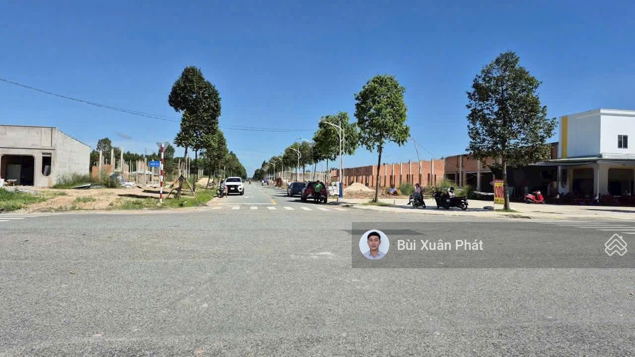 Bán đất MT đường D7 tại KDC 5D KCN Bàu Bàng, đối diện công viên gần trường THCS Lai Uyên