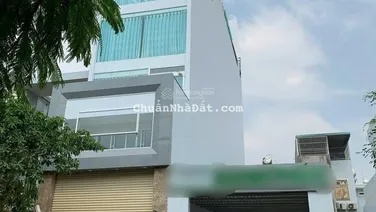 Khách sạn mới xây có thang máy thu nhập 60tr đang cần bán gấp