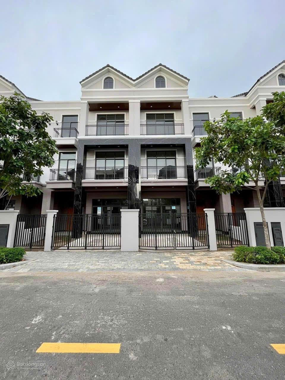 Giỏ hàng mới nhất nhà phố biệt thự GS Metrocity (Zeitgeist) giá tốt nhất từ 125tr/m2 0909 467 *** Giỏ hàng mới nhất nhà phố biệt thự GS Metrocity (Zeitgeist) giá tốt nhất từ 125tr/m2 0909 467 ***