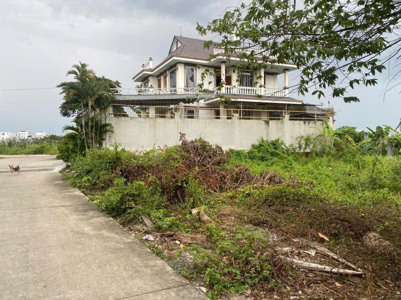 Bán lô đất sát Vạn Phúc diện tích lớn 1000m2 (25 x 40) giá tốt hơn 29.9 tỉ còn thương lượng