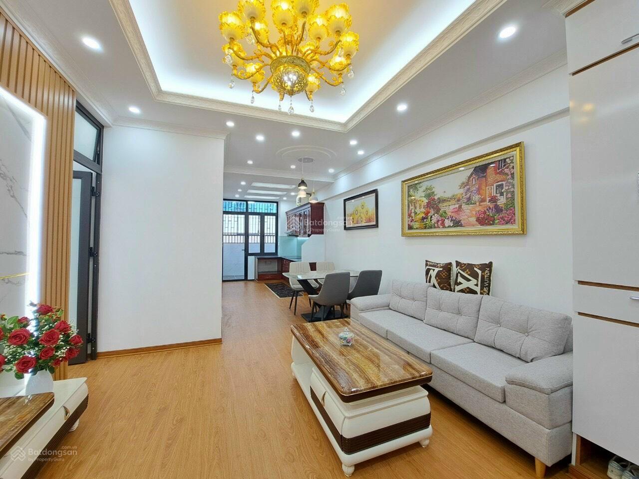 Bán căn hộ chung cư A14 Nguyễn Chánh. DT 55m nhà 2pn, 1vs. giá bán 5 tỷ vào ở ngay