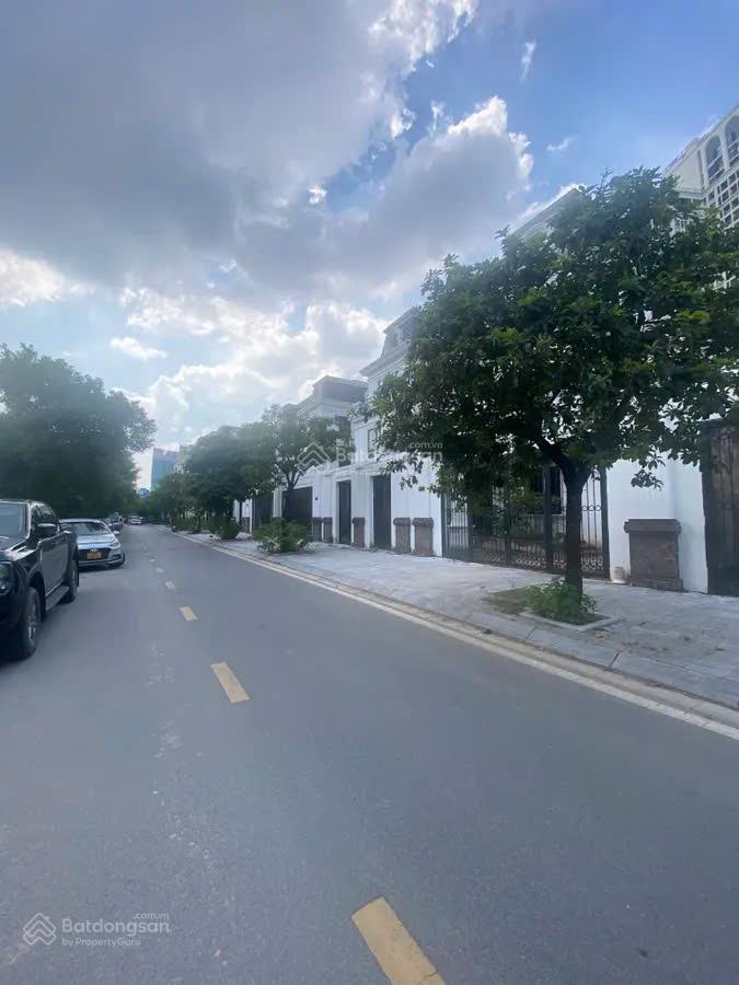 Bán BT Romance,Tố Hữu. DT 195m x 4 tầng. MT 11m,Giá 48,5 tỷ. LH: 0964 769 ***