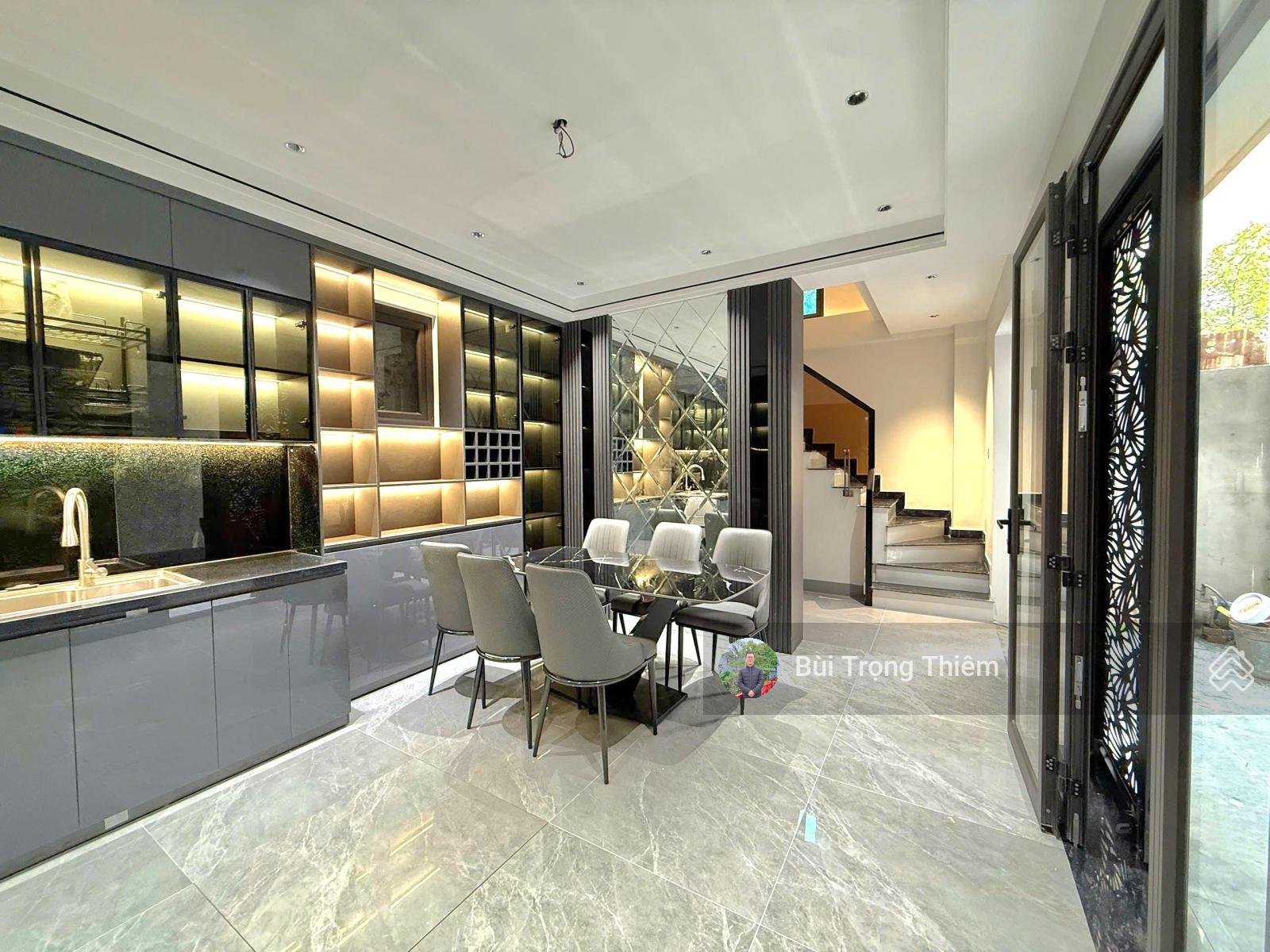 7,X TỶ BÁN NHÀ 6 TẦNG PHỐ CỔ LINH, LONG BIÊN FULL NỘI THẤT CAO CẤP, 20 MÉT RA MẶT PHỐ CỔ LINH