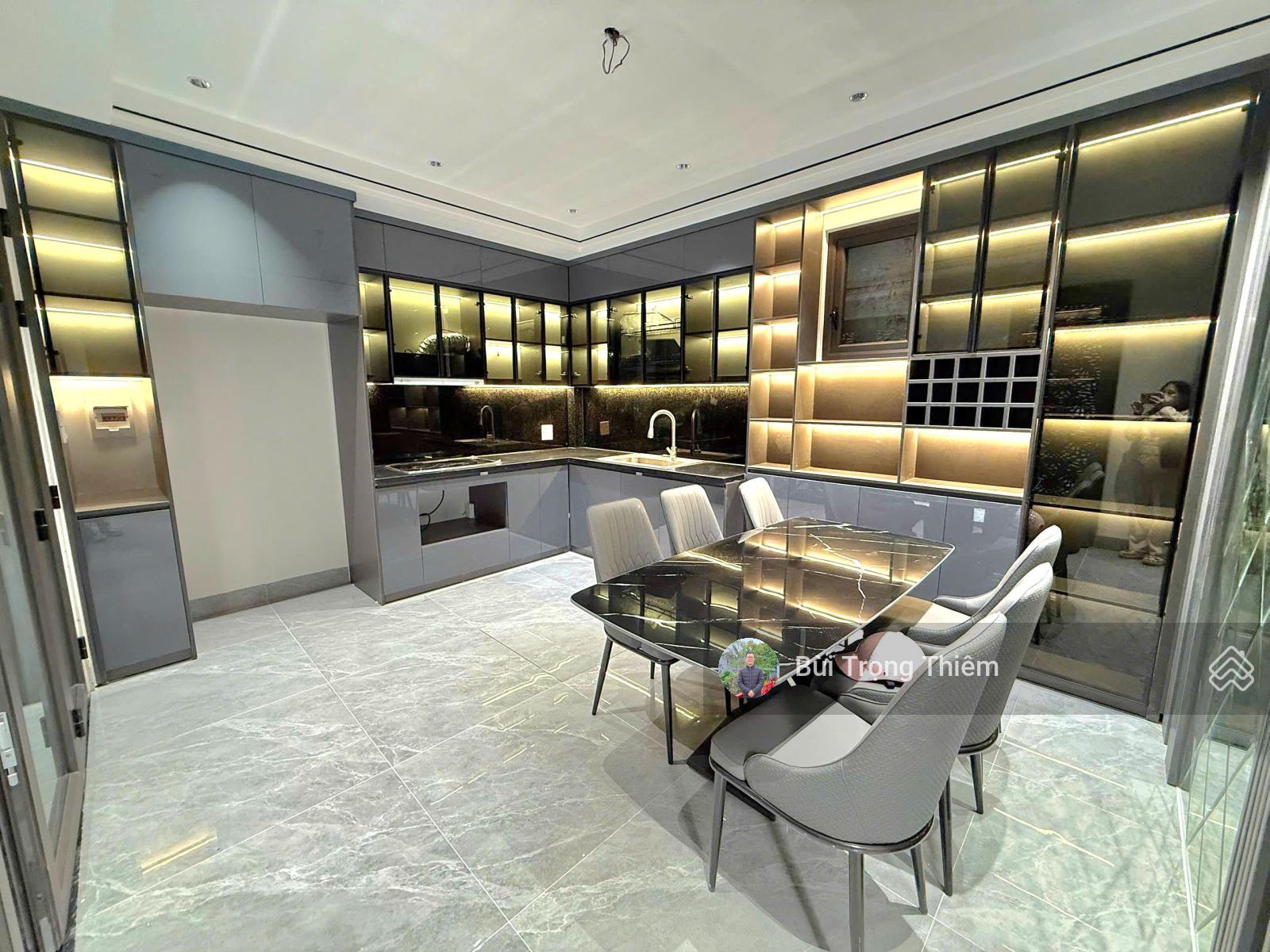 7,X TỶ BÁN NHÀ 6 TẦNG PHỐ CỔ LINH, LONG BIÊN FULL NỘI THẤT CAO CẤP, 20 MÉT RA MẶT PHỐ CỔ LINH