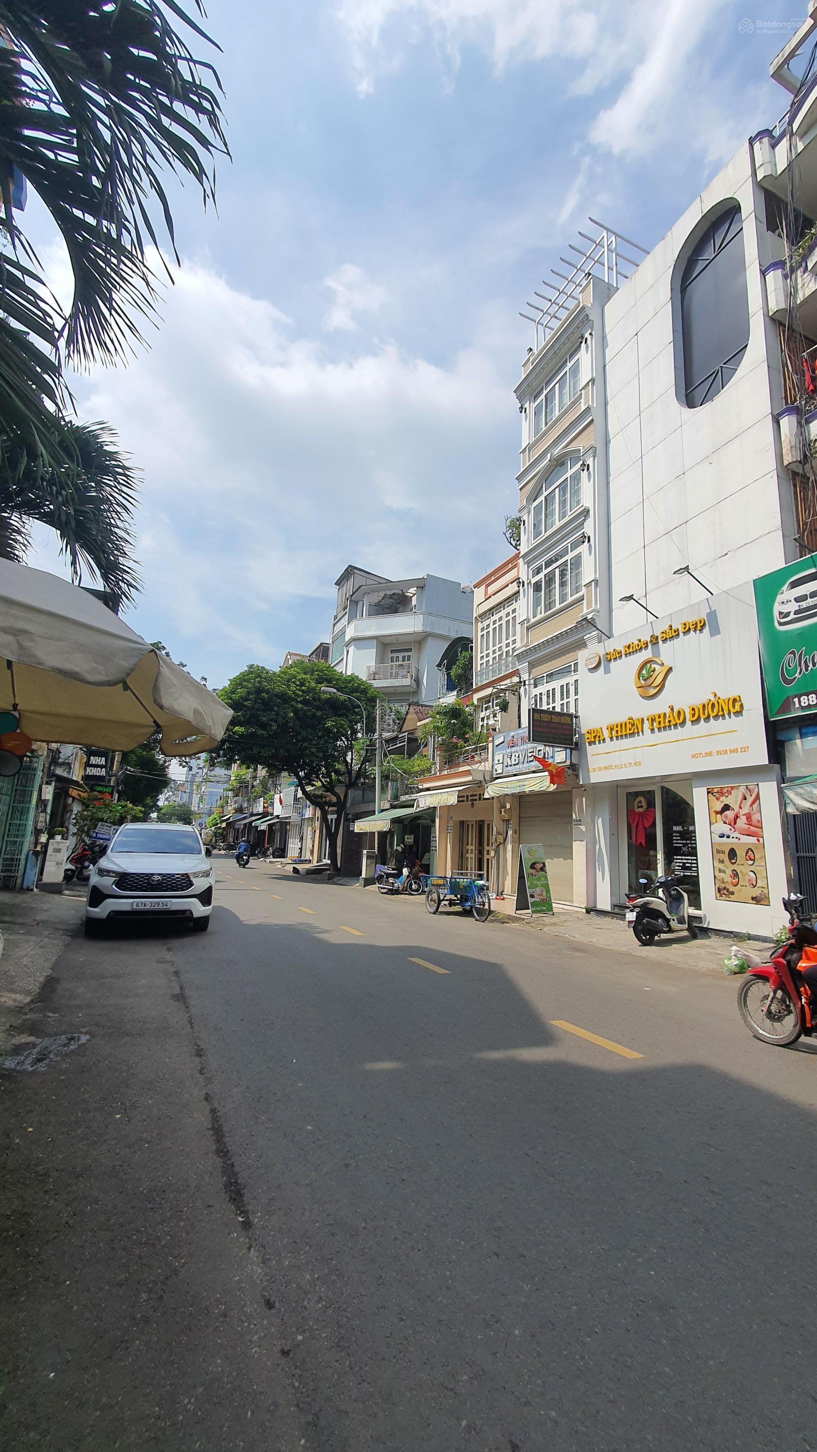 Nhà đẹp 5 tầng, HXH Nguyễn Tiểu La, DT 73 m2, ngang 6 m, giá cực tốt