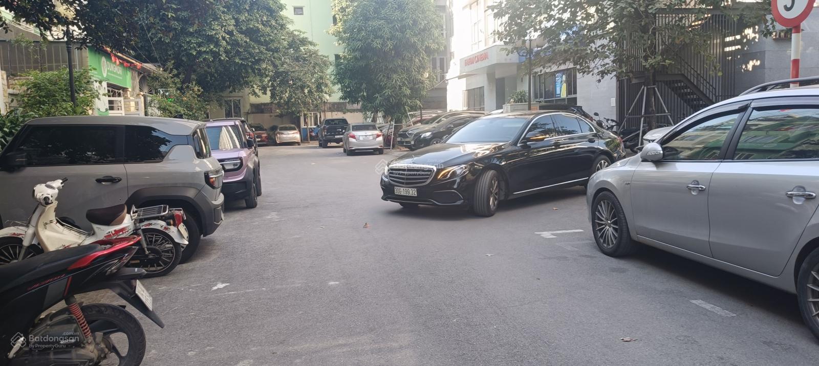 Sang nhượng nhà nghỉ mới 100% Nguyễn Trãi, Ngã Tư Sở, DT 90m2, 5 tầng, 9 phòng, thang máy, PCCC