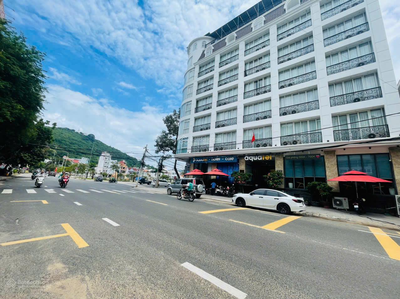 Bán nhà mặt tiền 1T2L Phan Chu Trinh P2 Tp Vũng Tàu DT 176m2 gần hồ + biển vài bước chân. Giá 37 tỷ