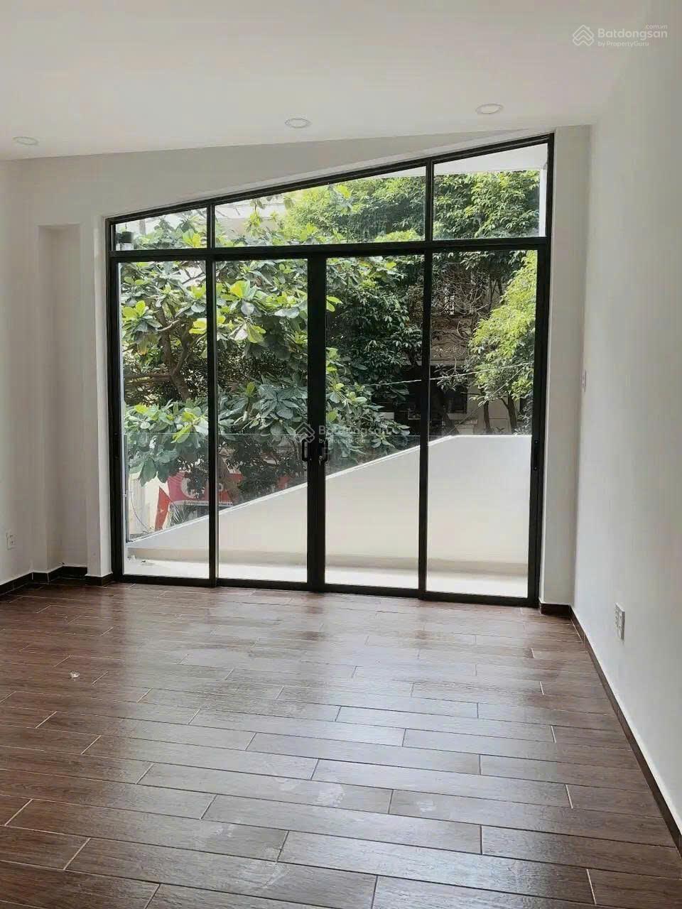 Nhà ngộp, giảm mạnh HXH Nguyễn Đình Chiểu, 4,5x15,5m, 5 tầng, kiên cố, vào ở ngay, 13,4 tỷ TL