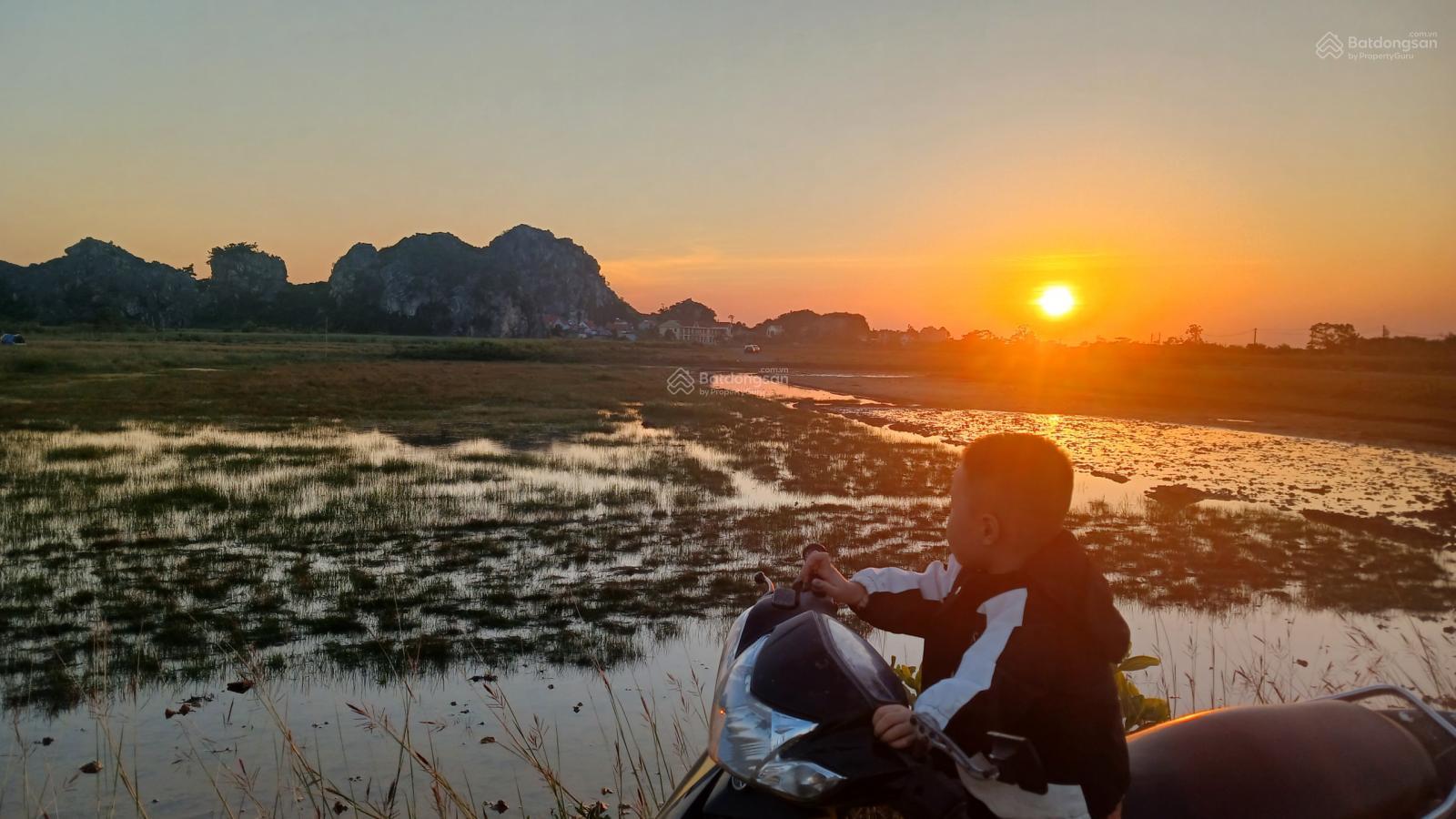 Bán đất dãy B chính Rùa 300m2 giá bán 25 triệu/m2 lõi dự án Hạ Long Xanh