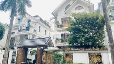 Cắt lỗ BT KĐT Văn Khê, Hà Đông 166m2, MT 10m, 3 tầng thang máy, nội thất cao cấp, ôtô tránh nhau