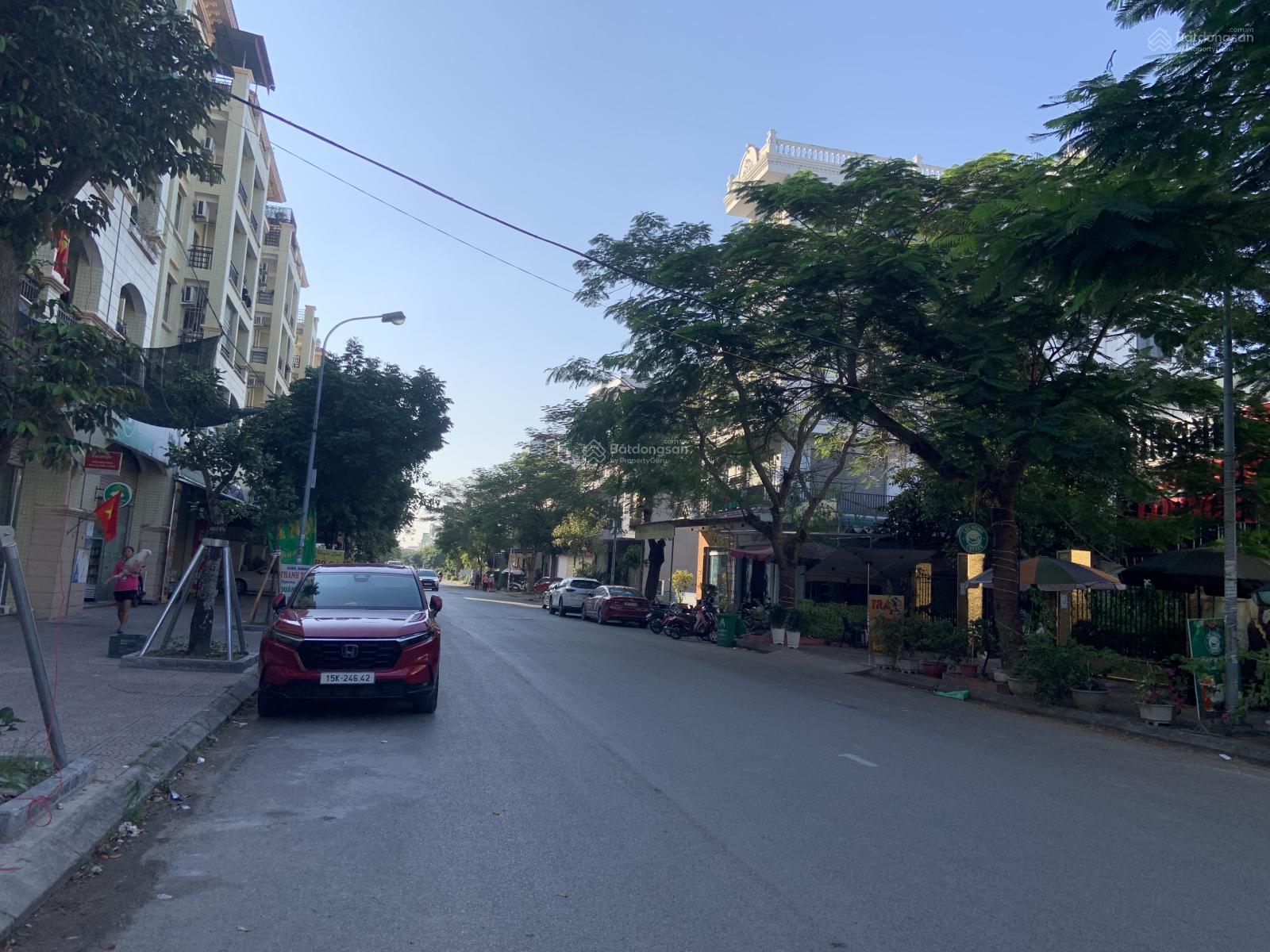 Bán đất tuyến 2 Lê Duẩn, Kinh doanh buôn bán sầm uất