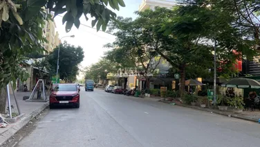 Bán đất tuyến 2 Lê Duẩn, Kinh doanh buôn bán sầm uất