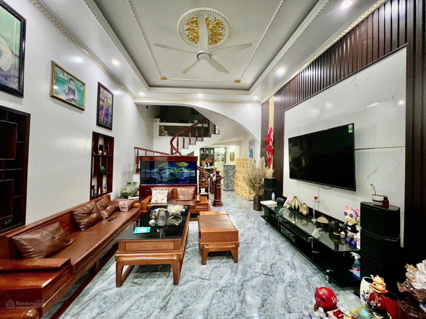 Cần bán nhà 3 tầng dân xây chắc chắn tại đường Quán Trữ , Lãm Hà , Kiến An. Ngay chân cầu Niệm