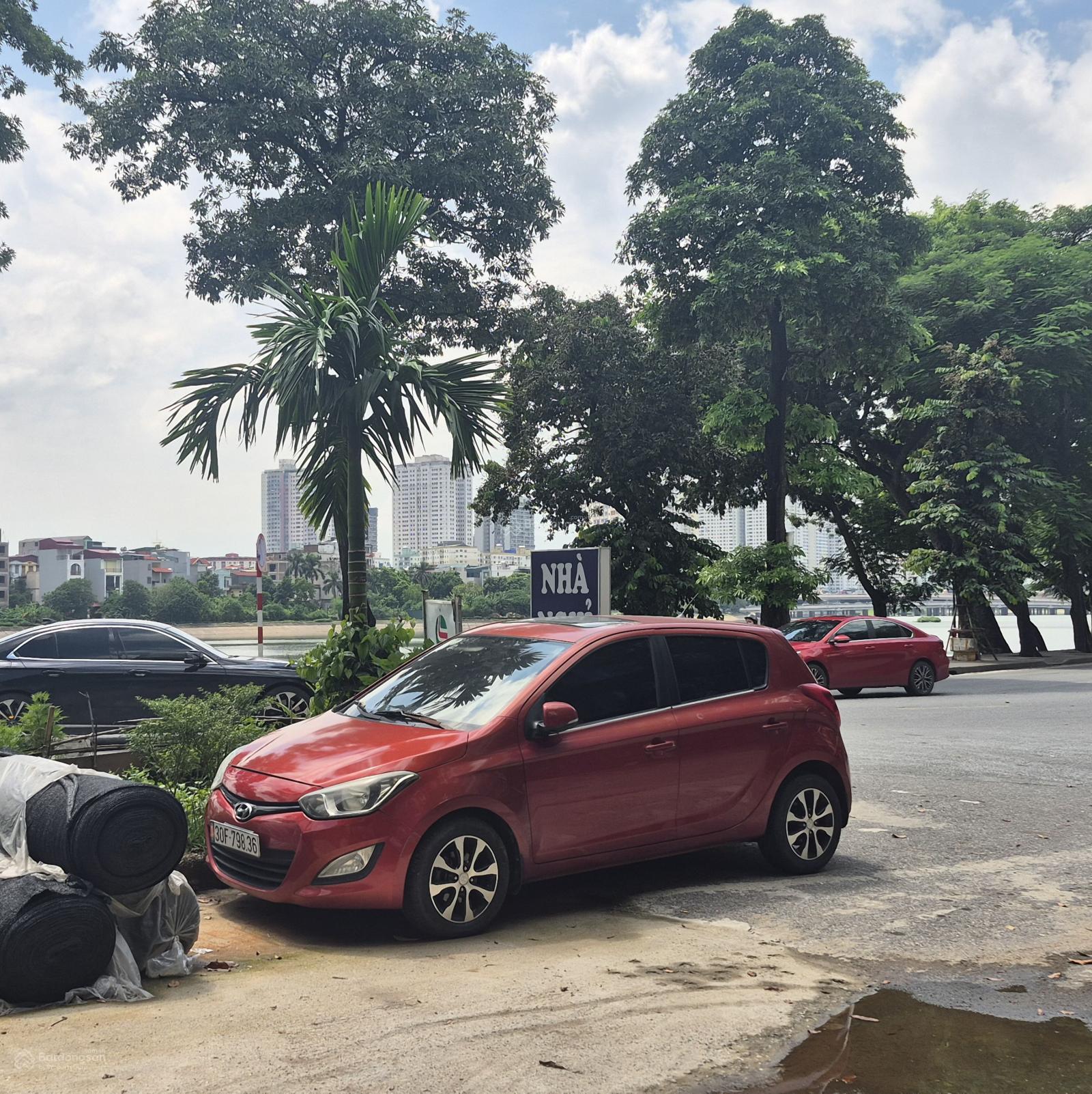 TÒA VĂN PHÒNG 3 MẶT TIỀN - VIEW HỒ. SIÊU HIẾM 230M - SĂN DÒNG TIỀN 200TR/ THÁNG.