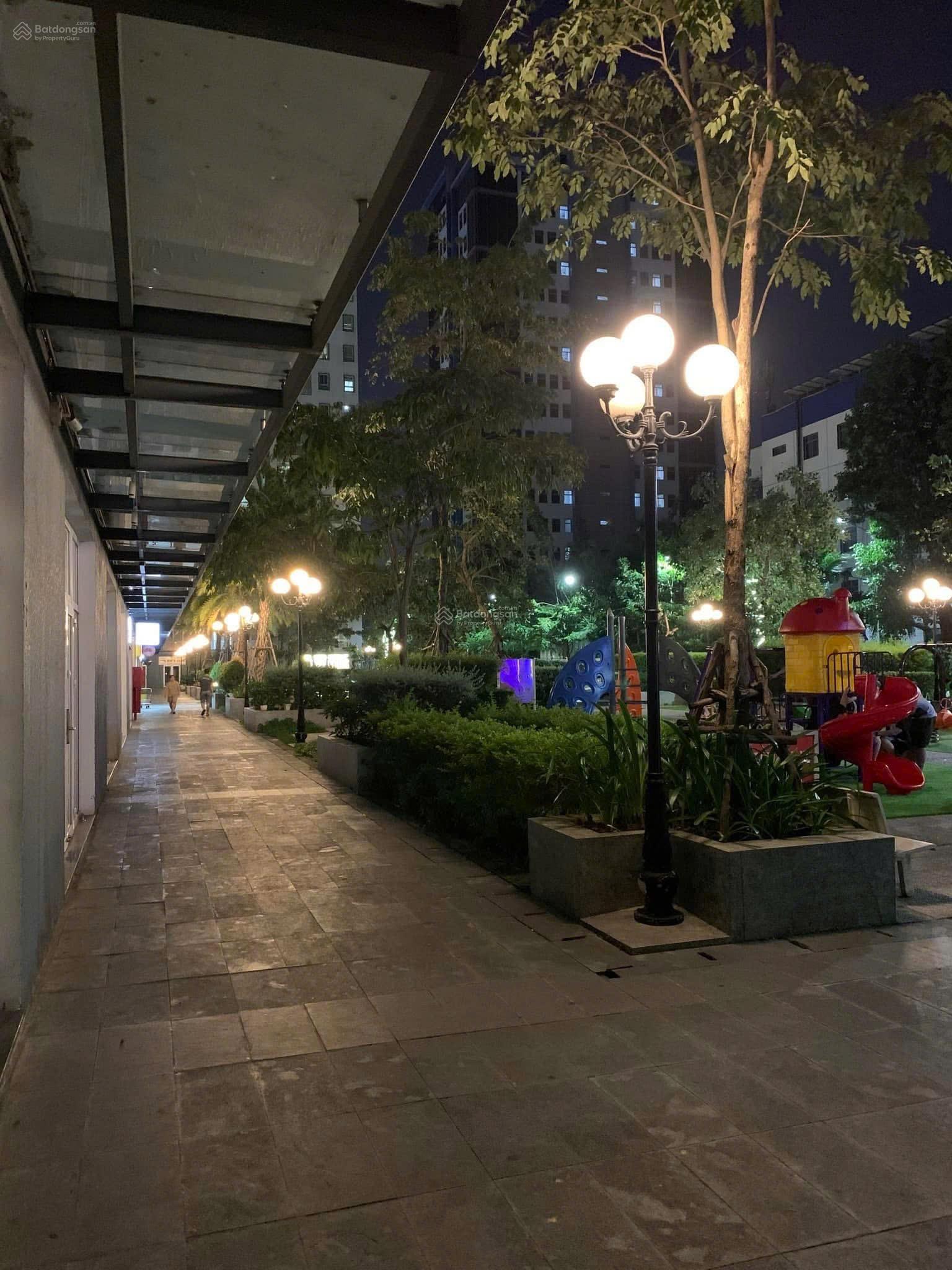 Bán căn hộ 2pn2wc, 70m2 full nội thất c/c melody residences tân phú giá tốt LH: 0938 990 ***