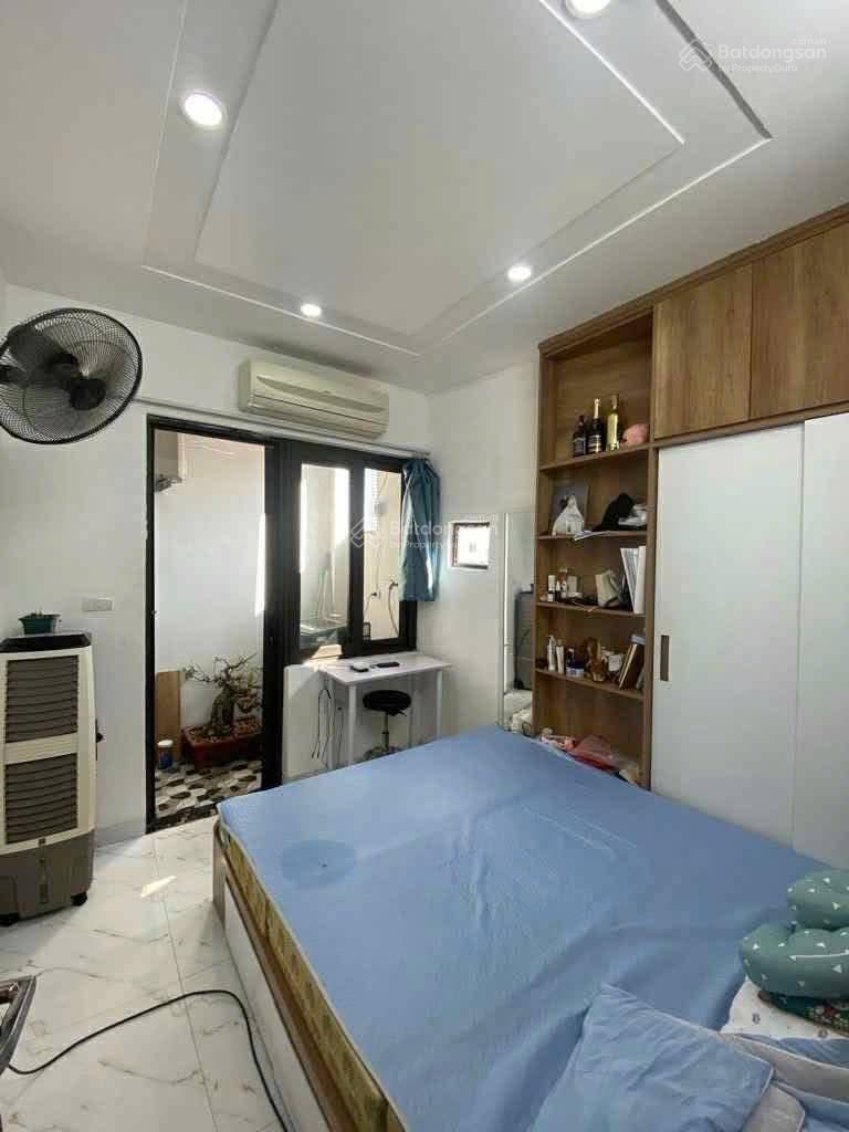 Bán nhanh căn CCMN Phố Chính Kinh - Thanh Xuân. Vị trí: Cạnh Royal City Ngã Tư Sở Bán nhanh căn CCMN Phố Chính Kinh - Thanh Xuân. Vị trí: Cạnh Royal City Ngã Tư Sở