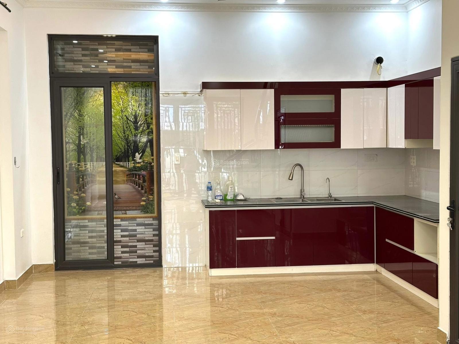 Cần bán nhà 4 tầng 50m2 ngang 5m tđc Vinhomes, chợ Hoa Quả, Hồng Bàng nhà mới về ở luôn chỉ 5,6 tỷ