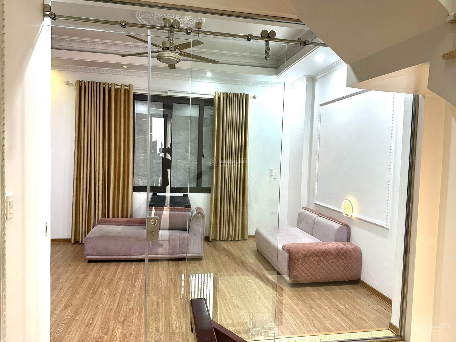 Cần bán nhà 4 tầng 50m2 ngang 5m tđc Vinhomes, chợ Hoa Quả, Hồng Bàng nhà mới về ở luôn chỉ 5,6 tỷ