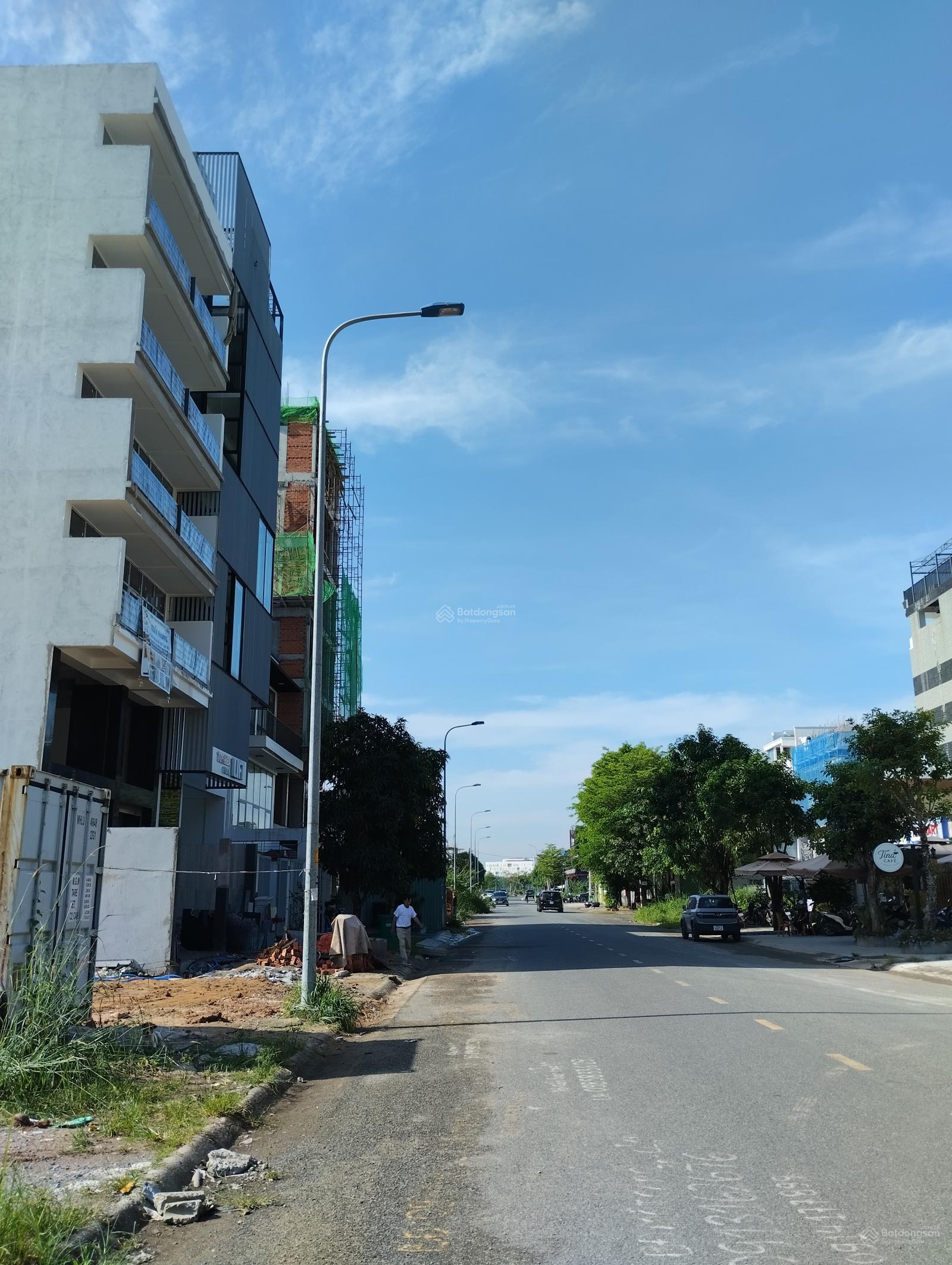 Bán đất khu Huy Hoàng mặt tiền đường Nguyễn Thanh Sơn, 8x20 giá bán 450tr/m