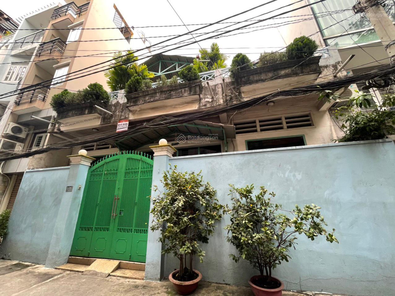 bán nhà hxh Thành Thái Q10, DT: 10x12m, cấp 4 tiện xây biệt thự mini giá: 20 tỷ.