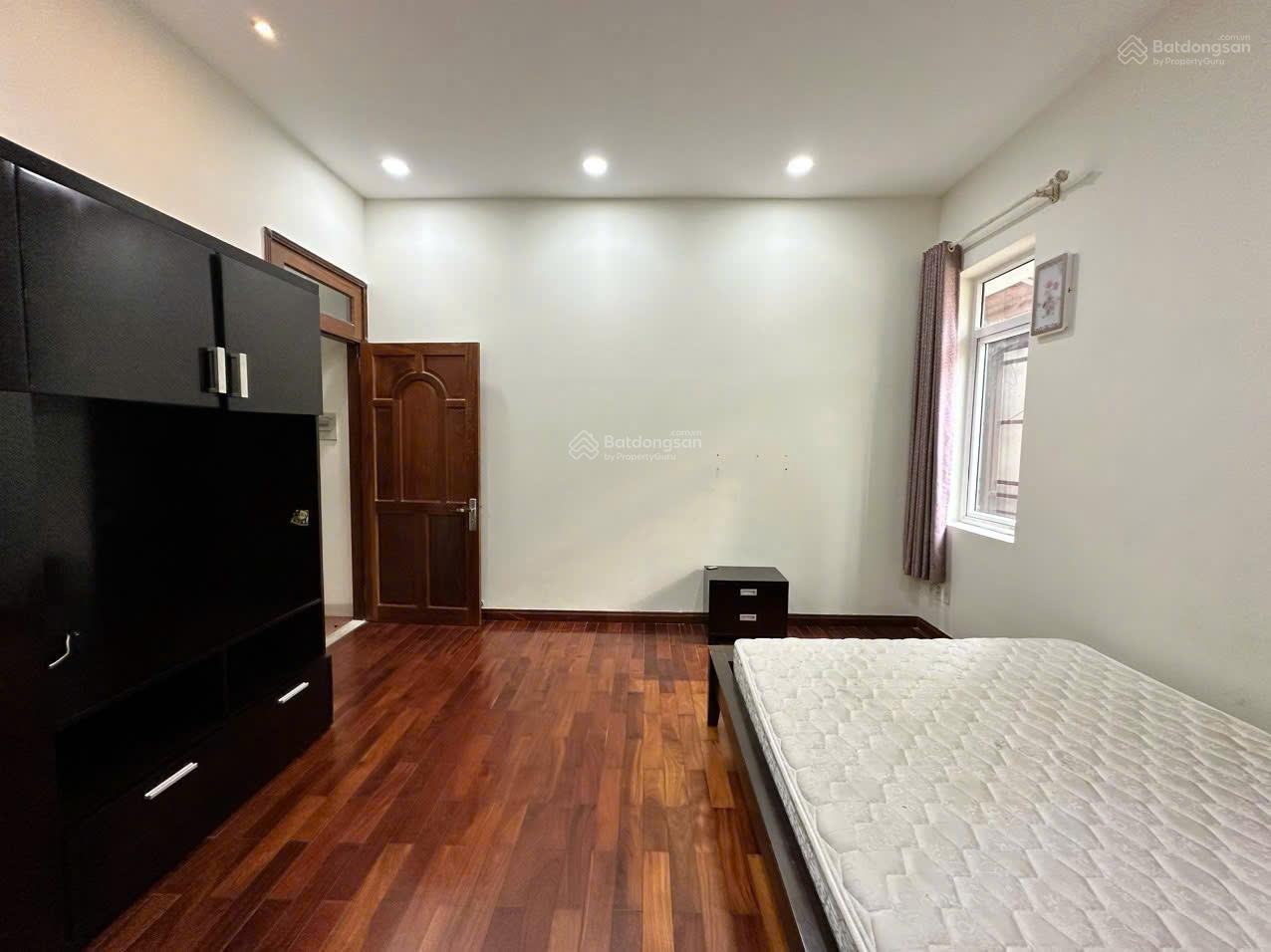 Nhà đường Hoàng Diệu diện tích: 8x20m trệt 2 lầu cho thuê