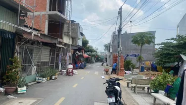 Đất bán đường Tỉnh Lộ 10 quận bình tân 4 x 17 sổ riêng full thổ cư
