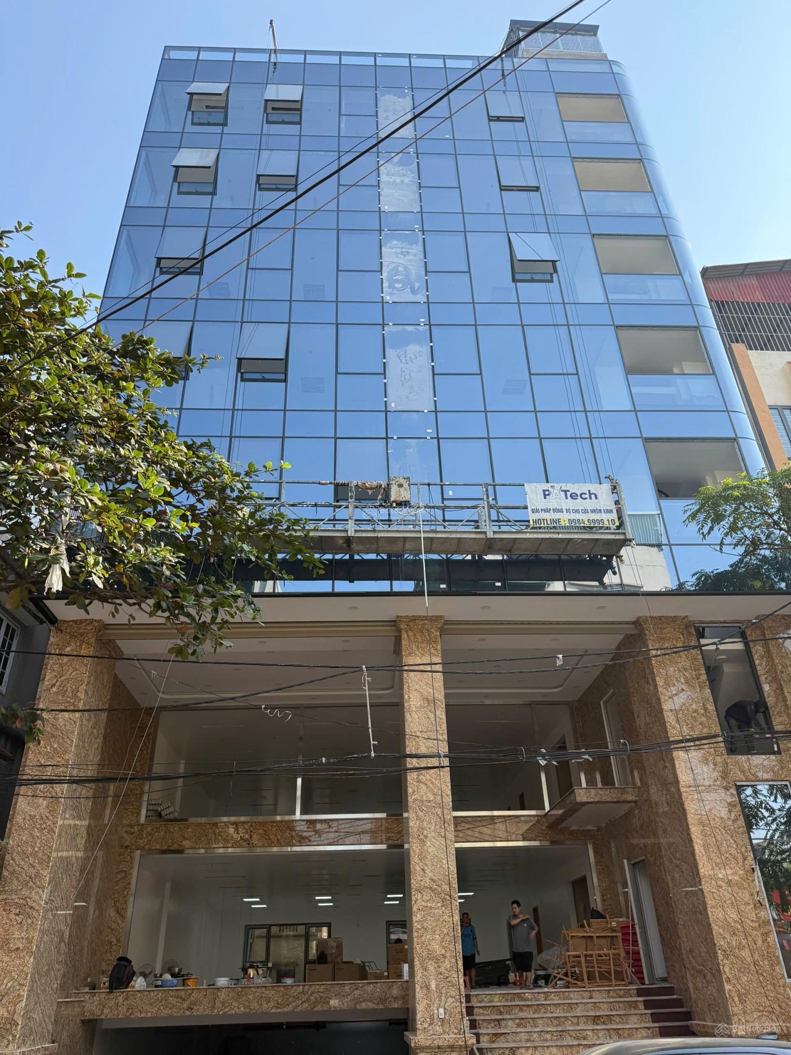 Chính chủ cần bán tòa văn phòng mặt phố Phú Gia-Tây Hồ-Hà Nội 340m2x9.5T, MT15m, đầy đủ GPXD, 243tỷ