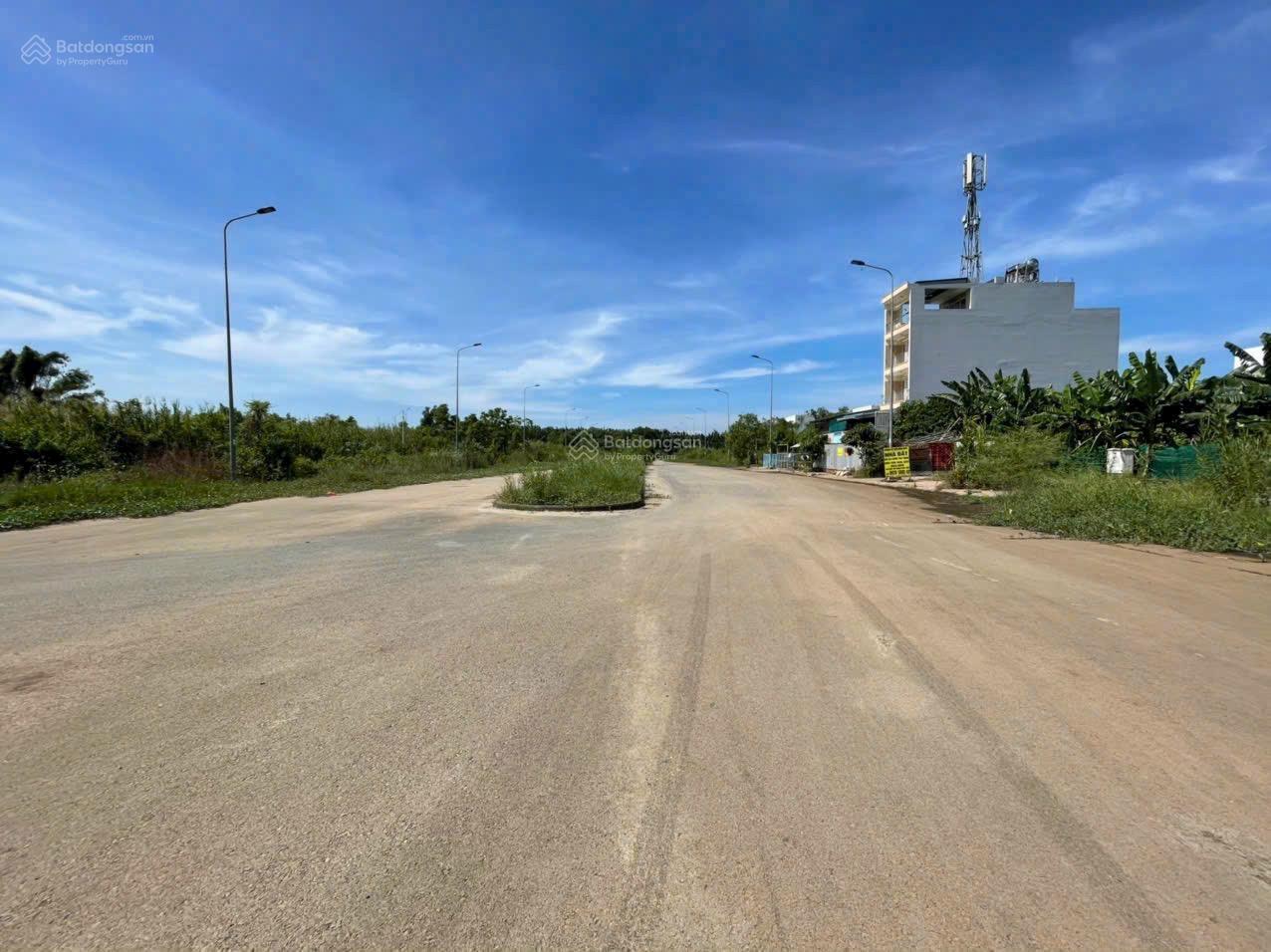 Bán đất đường 14m khu 28ha, LH: 0939 500 *** Bán đất đường 14m khu 28ha, LH: 0939 500 ***